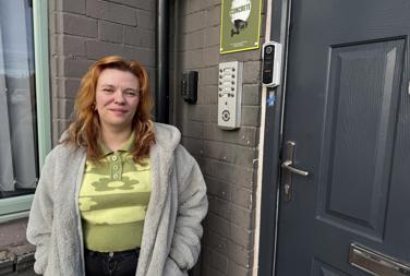 Merlee Bell Peer Mentor Use Online, Social Media And In Print